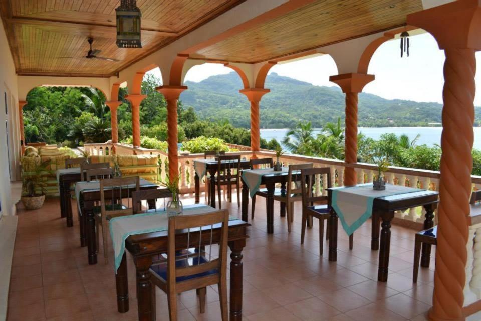 Bayview Villa -Sea Side Villa Anse Boileau Eksteriør billede