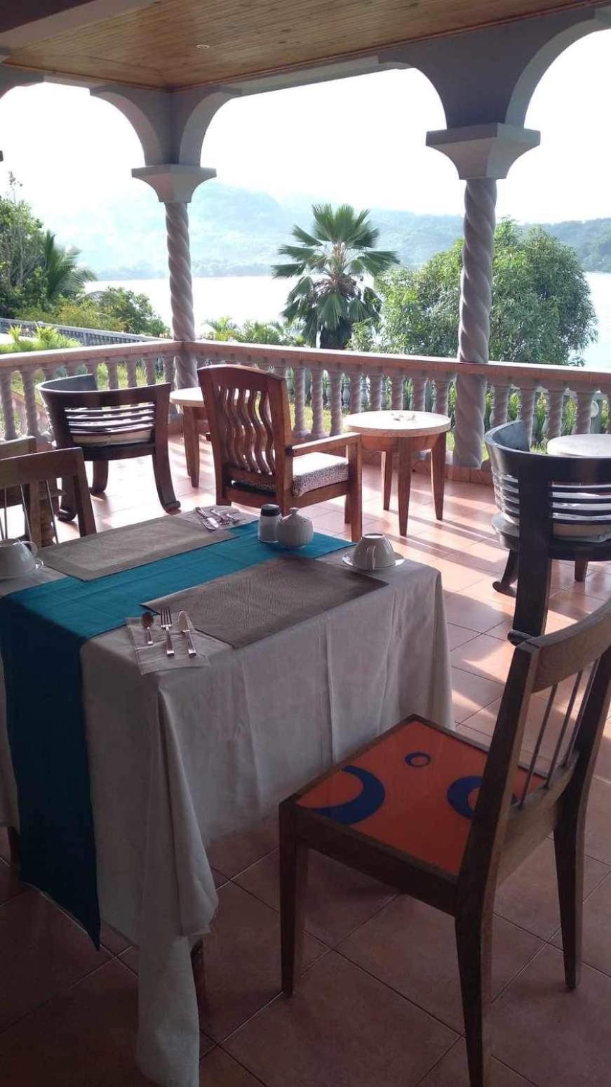 Bayview Villa -Sea Side Villa Anse Boileau Eksteriør billede