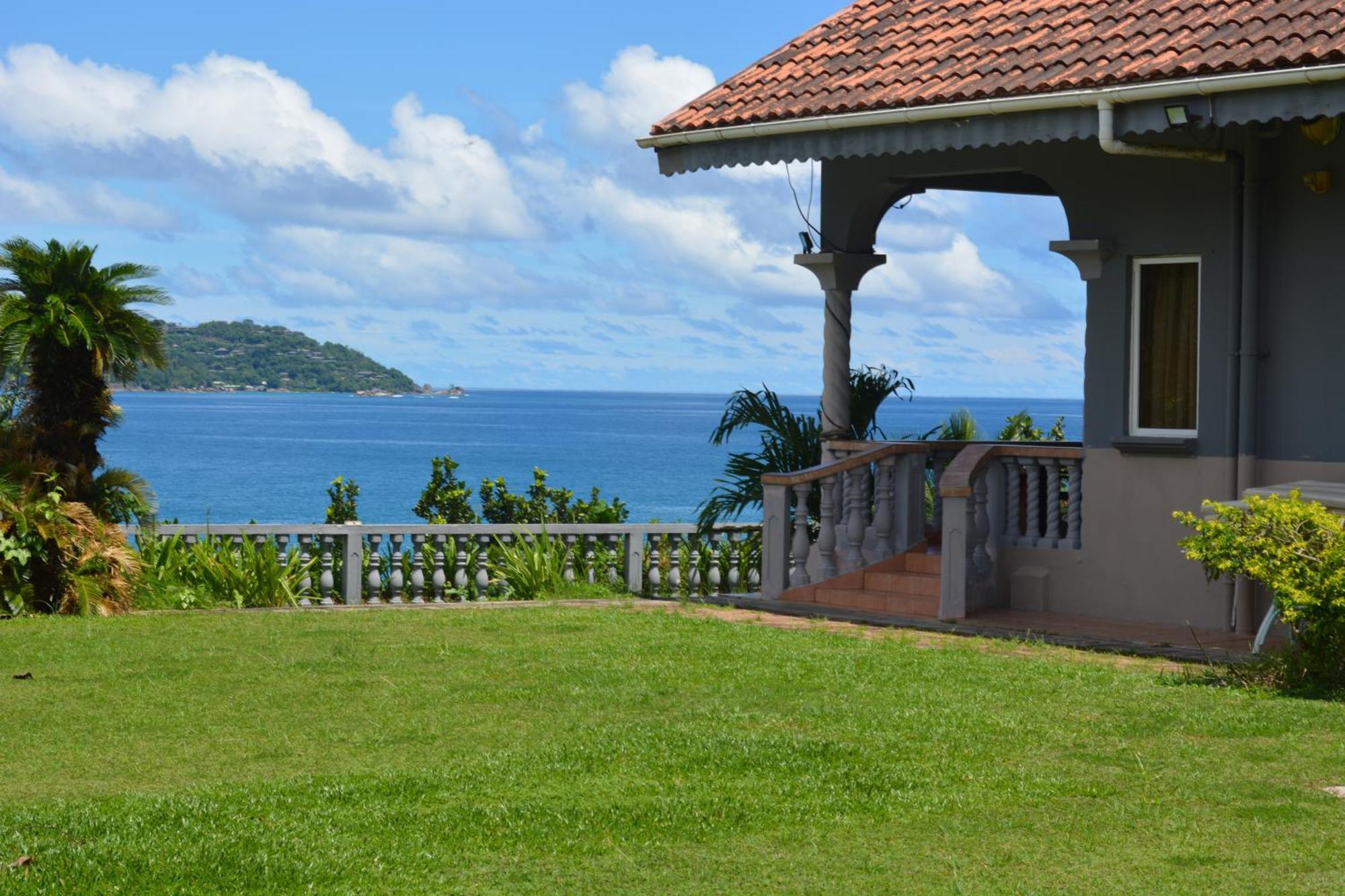 Bayview Villa -Sea Side Villa Anse Boileau Eksteriør billede