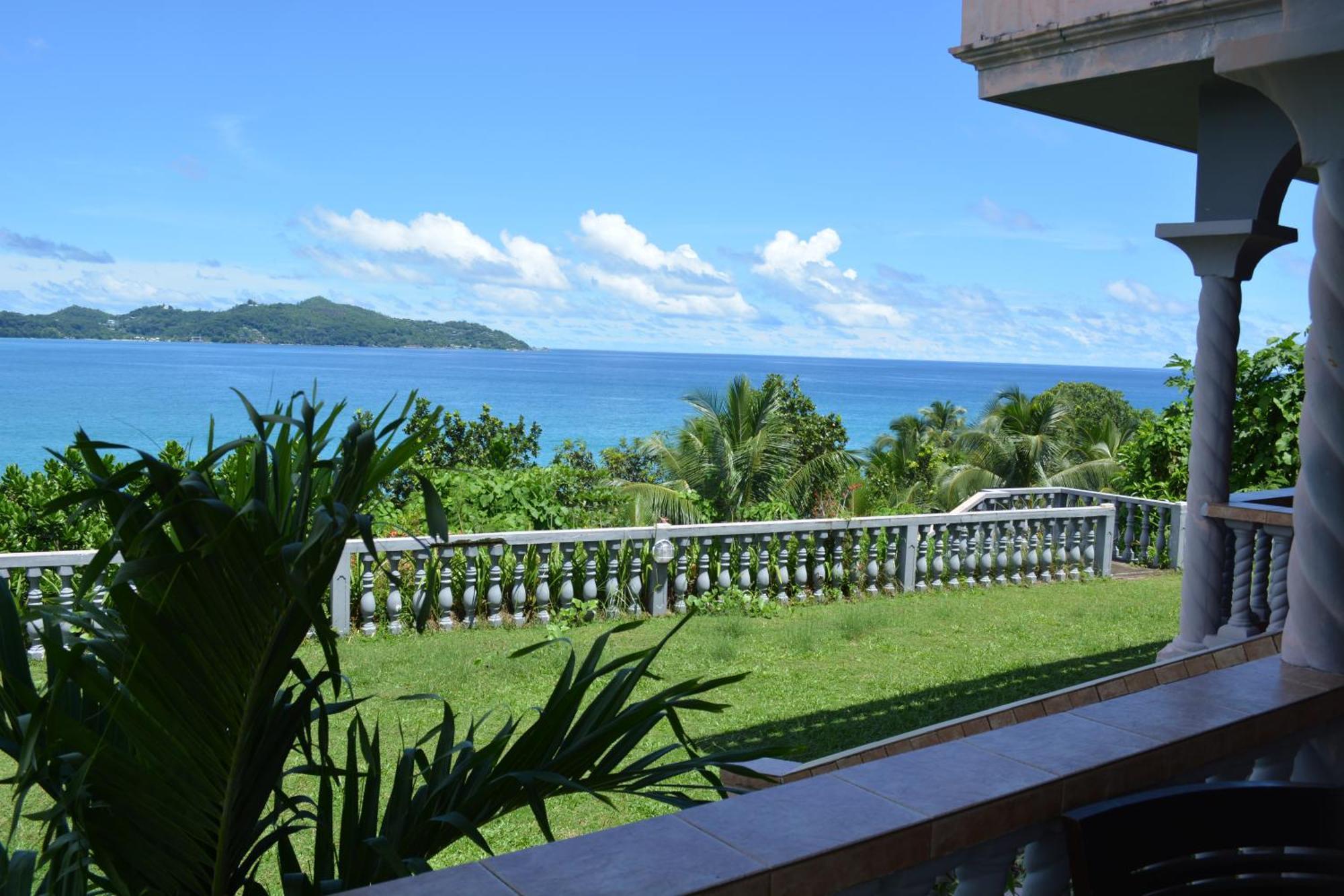 Bayview Villa -Sea Side Villa Anse Boileau Eksteriør billede